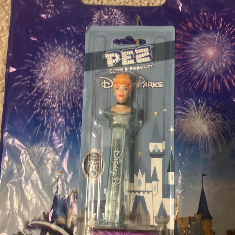 Disney Princess PEZ Dispenser with Blue design 2026